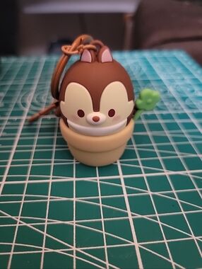 MINISO Disney Chip Light Up Flower Pot Keychain Bag Clip Acorn Kawaii